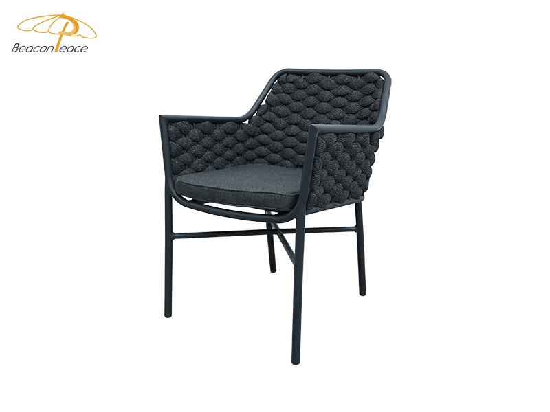 woven outdoor dining chairs