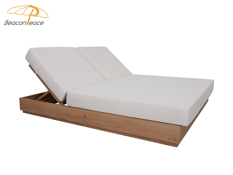 Outdoor Sun Lounger